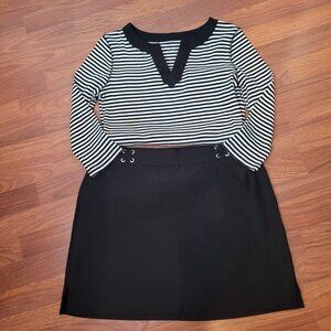 Black A-Line Knee-Length Skirt With Grommet Details & Side Slits